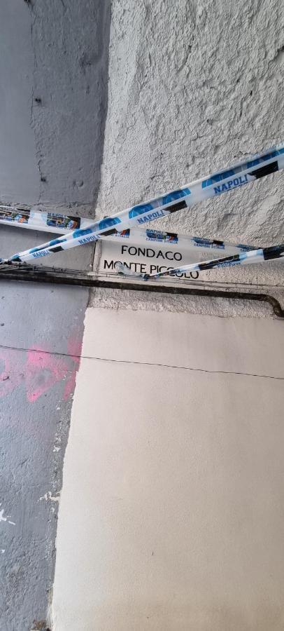 Il Fondaco All'Archivio Storico Napels Buitenkant foto